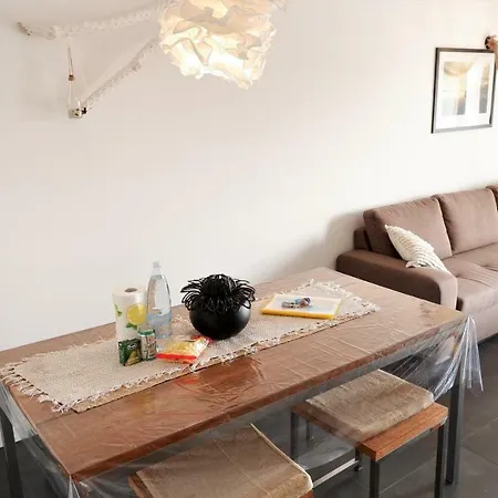 Apartamento Condominio Girasole 1 *